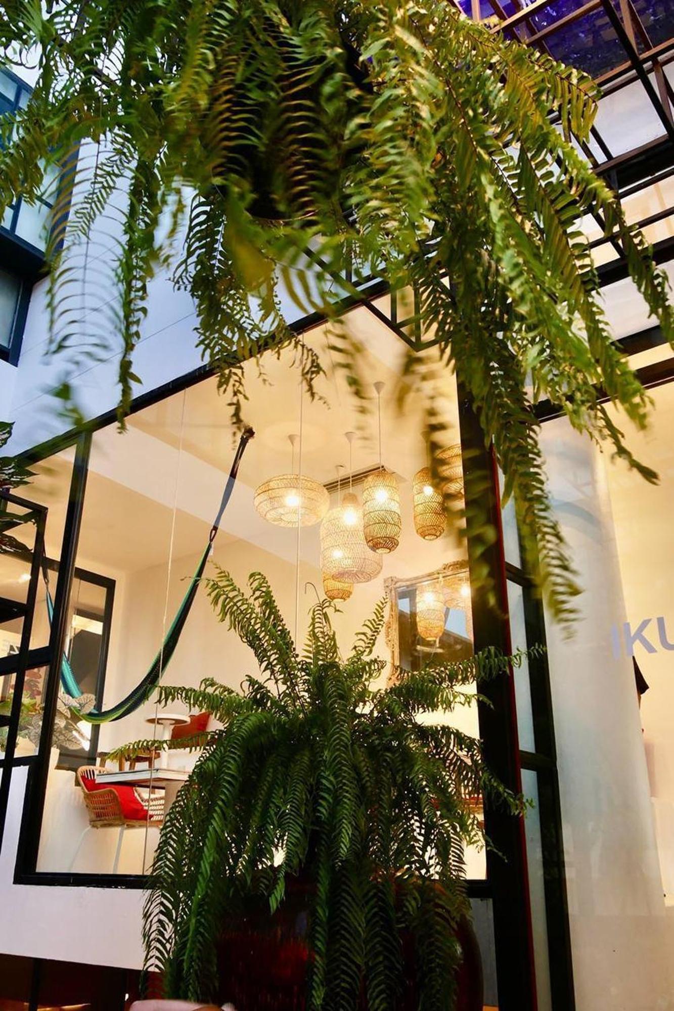 Blu Cabin Ari Stylish Gay Poshtel Bangkok Bagian luar foto