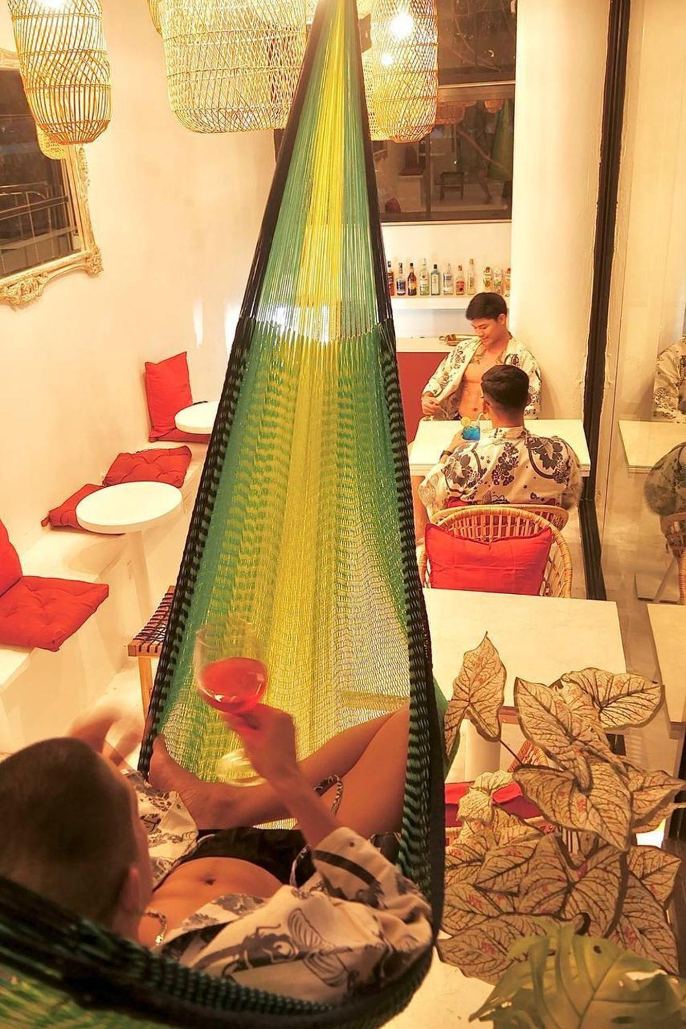 Blu Cabin Ari Stylish Gay Poshtel Bangkok Bagian luar foto
